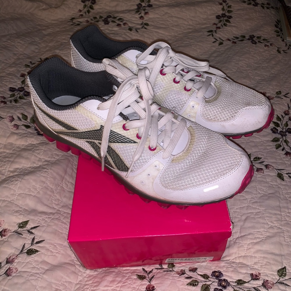 Reebok Sneakers